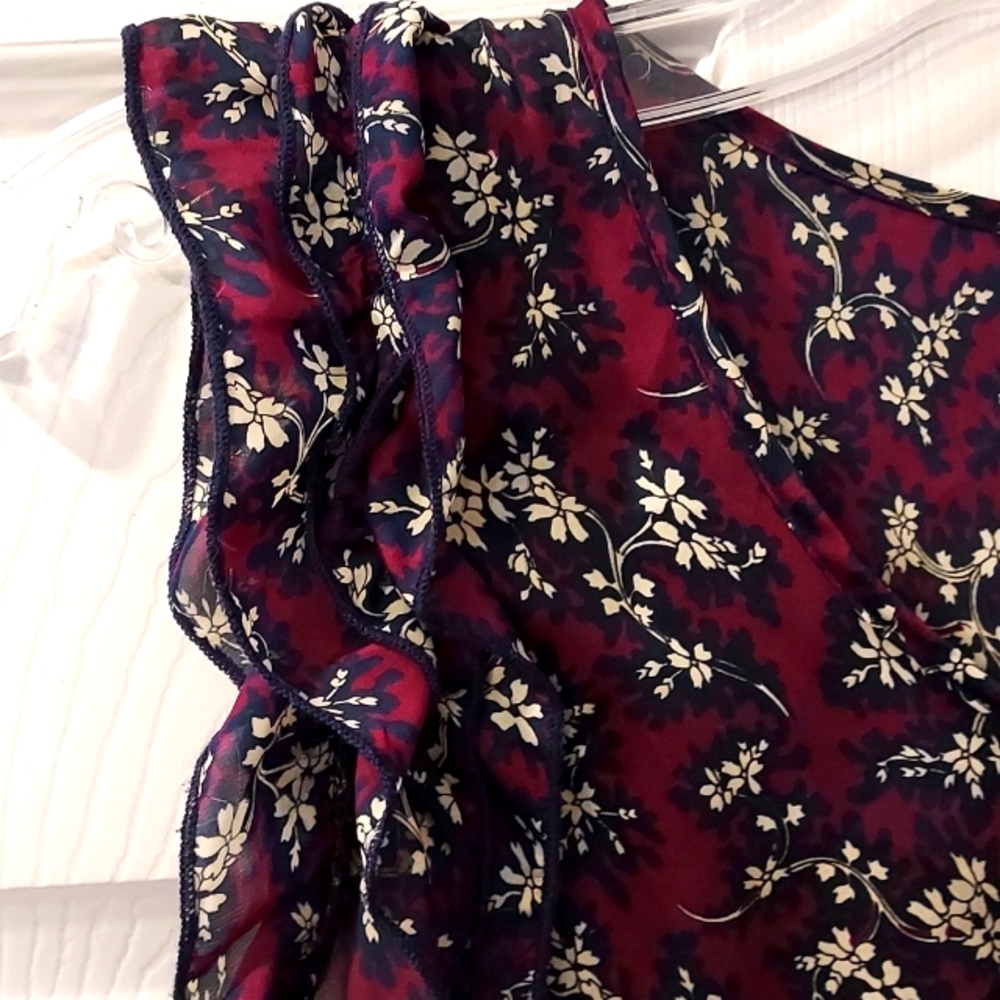 $20/3 💃 Dress! Francesca's Closet Ruffle Sleve dress